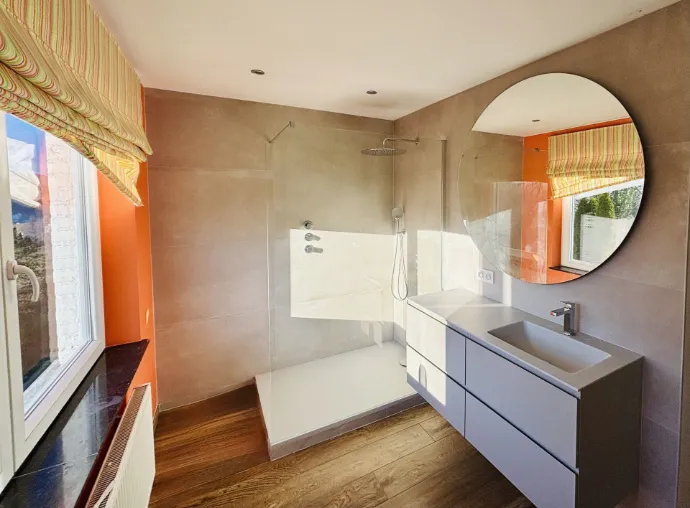 Salle de bain entièrement rénovée à Esneux en 10 jours